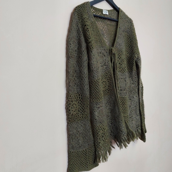 C&C Collection bohemian green crochet floral cardigan sweater - Picture 2 of 7